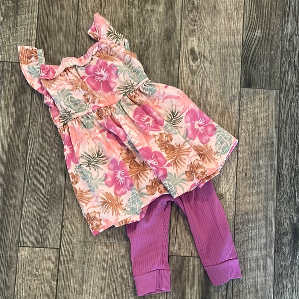 🏅 10/$10 Carter's pink Hawaiian 🌺 dress with Matching Leggings
